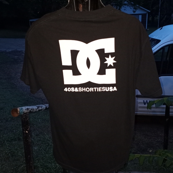 DC 40s & Shorties Skateboarding T shirt sz Large DC skate T sz large - Picture 1 of 3